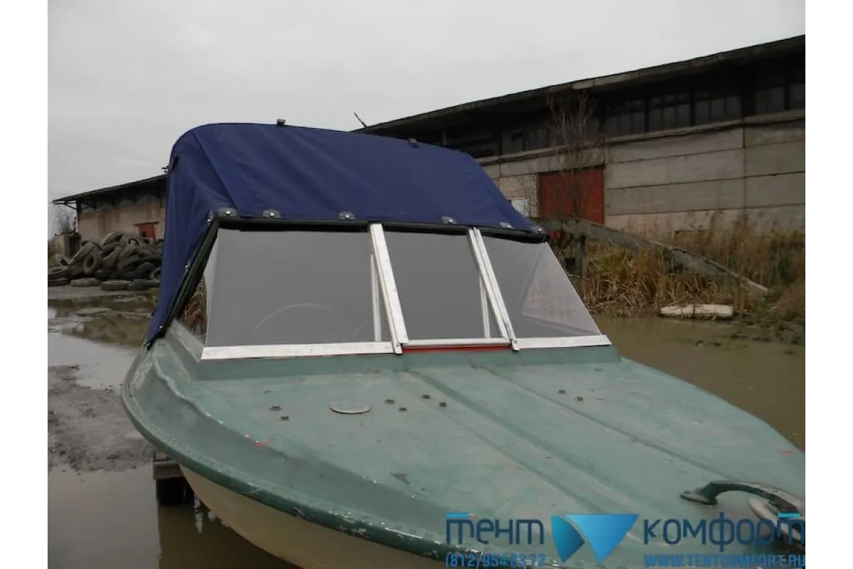 Ветровое стекло для лодки Крым, с калиткой для выхода на нос.